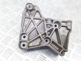 кронштейн двигателя Renault Megane 2 поколение 2006, 1.5 л., дизель, 8200293844