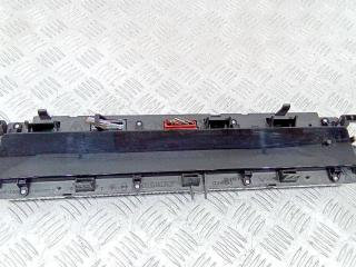 щиток приборов (приборная панель) Renault Megane 2 поколение 2004, 8200704463