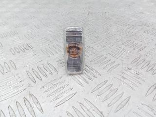 повторитель поворота на крыле Jeep Commander 1 поколение 2006