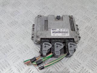 блок управления двигателем Renault Trafic 2 поколение 2004, 1.9 л., дизель, 0281011529