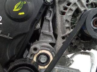 кронштейн генератора Renault Clio 3 поколение 2008, 1.6 л., бензин, МКПП