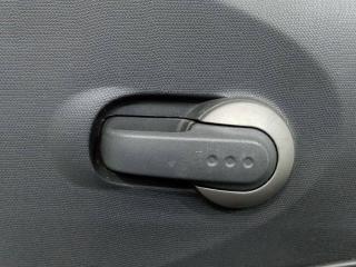ручка внутренняя передняя правая Nissan Micra 3 поколение (K12) 2004