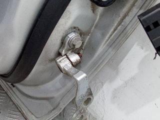 петля двери Ford C-Max 1 поколение [рестайлинг] 2008, 3M51R22811AH