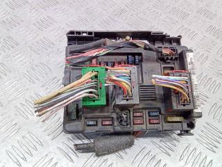 блок предохранителей Citroen Xsara Picasso 1 поколение 2004, 9643498880