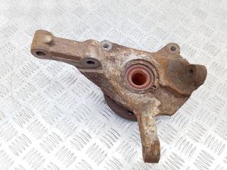 кулак поворотный левый Nissan Primastar 1 поколение 2004