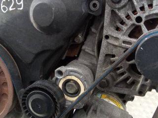 кронштейн генератора Renault Megane 2 поколение 2005, 1.6 л., бензин, МКПП, 8200327134