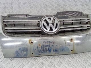 решетка радиатора Volkswagen Jetta 5 поколение 2005, 1K5853651