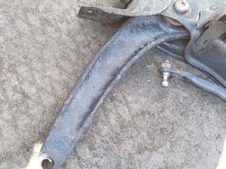 рычаг передний левый Peugeot 308 T7 2008, 1.6 л., дизель