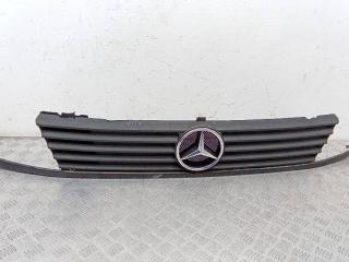 решетка радиатора Mercedes-Benz Vito W638 2002, A6388880415
