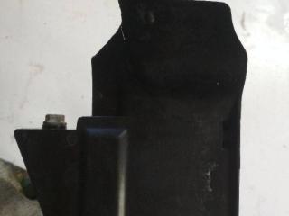 кронштейн генератора Renault Duster 1 поколение 2013, 1.5 л., дизель, МКПП, 231760964R