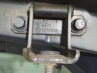 петля крышки багажника Renault Clio 2 поколение [2-й рестайлинг] 2006, M617219