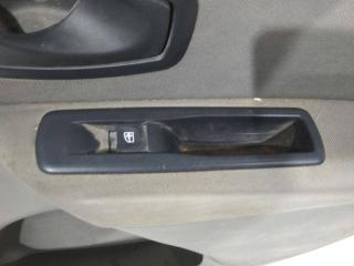 кнопка стеклоподъемника двери Renault Megane 3 поколение 2009, хетчбэк 5 дв.