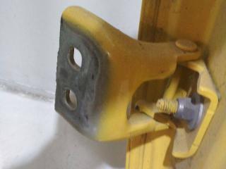 петля двери Renault Kangoo 2 поколение 2009