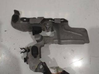 кронштейн двигателя Renault Kadjar 1 поколение 2018, 1.5 л., дизель, 227701177R