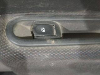 кнопка стеклоподъемника двери Renault Clio 3 поколение 2009, универсал