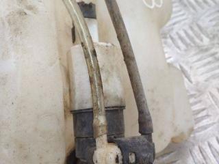 насос (моторчик) омывателя фар Renault Scenic 2 поколение [рестайлинг] 2007, 8200067015