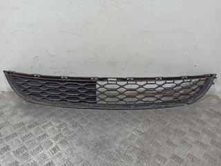 заглушка (решетка) в бампер Renault Twingo 2 поколение 2012, 622547230R