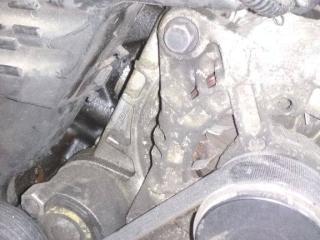 кронштейн генератора Renault Megane 2 поколение 2005, 1.5 л., дизель, МКПП, 8200425034