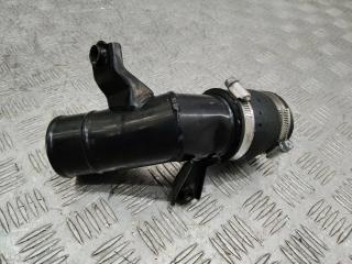 патрубок интеркулера Toyota Avensis 2 поколение (T250) 2006, 2.0 л., дизель