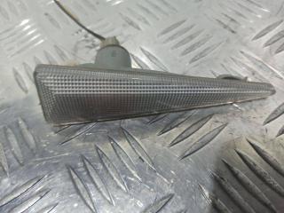 повторитель поворота на крыле Renault Megane 2 поколение [рестайлинг] 2007, 8200633417