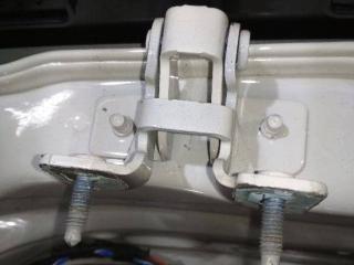 петля крышки багажника Mercedes-Benz CLA-Класс C117 [рестайлинг] 2018