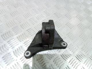 кронштейн полуоси Opel Insignia 1 поколение (A) 2010, 13219107