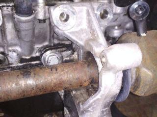 кронштейн полуоси Peugeot 308 T7 2008, 1.6 л., дизель, МКПП