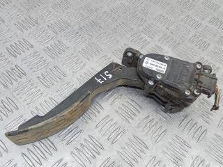 педаль Renault Duster 1 поколение 2012, 1.5 л., дизель, 8200386506