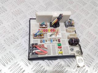 блок предохранителей Renault Scenic 2 поколение [рестайлинг] 2008, 8200481866