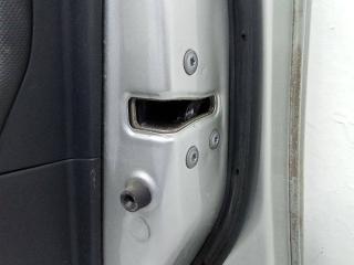 замок двери передней правой Toyota Auris 1 поколение 2007