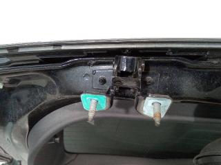 петля крышки багажника Mercedes-Benz A-Класс W176 2013, 2.0 л., бензин, A2467400237