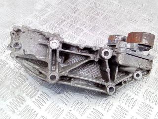 кронштейн генератора Renault Master 3 поколение 2012, 2.3 л., дизель, 8200881264