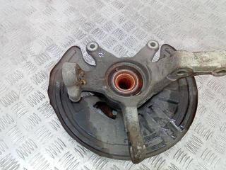 кулак поворотный правый Mercedes-Benz A-Класс W176 2013, 2.0 л., бензин, АКПП