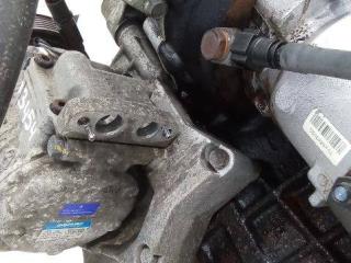 кронштейн компрессора кондиционера SsangYong Rodius 1 поколение 2007, 2.7 л., дизель, МКПП