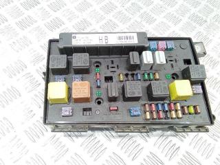 блок предохранителей Opel Astra H 2005, 13206754