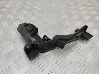 крепление фары левой BMW 3 серия E46 [рестайлинг] 2004, 1301073022