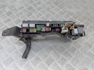 блок предохранителей Toyota Corolla Verso 2 поколение AR10 2007, 2.2 л., дизель, МКПП