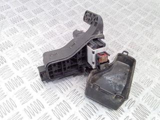 блок предохранителей Toyota Corolla Verso 2 поколение AR10 2007, 2.2 л., дизель, МКПП