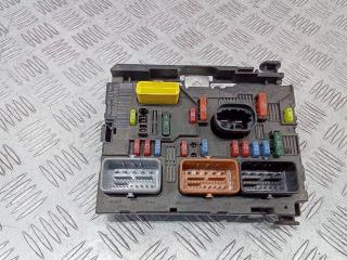 блок предохранителей Peugeot 307 1 поколение [рестайлинг] 2006, 9661087080