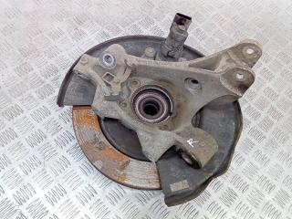 кулак задний правый Volkswagen Touareg 2 поколение 2014