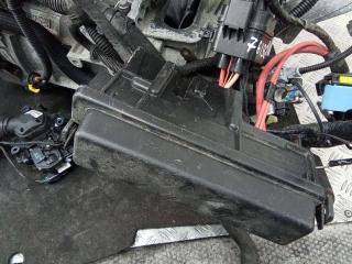 блок предохранителей Renault Zoe 1 поколение 2018, 243111628R