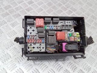 блок предохранителей Opel Corsa D 2009