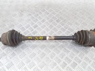 полуось передняя левая (приводной вал, ШРУС) Volkswagen Passat B5 2000