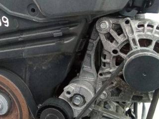 кронштейн генератора Renault Clio 4 поколение 2015, 1.5 л., дизель, МКПП, 8200669494