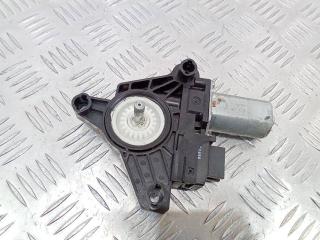моторчик стеклоподъемника задний правый Mercedes-Benz A-Класс W176 2015, A2469063200