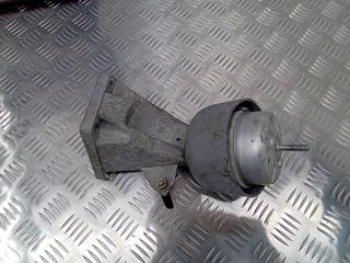 подушка крепления двигателя Skoda Superb 1 поколение 2005, 2.8 л., бензин, 8D0199308