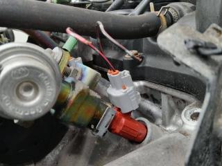 форсунка Nissan Almera N15 (1995 - 2000), 1.8 л., бензин, 166009F600