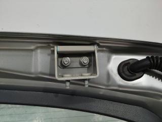 петля крышки багажника Nissan Qashqai 1 поколение 2007