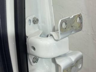 петля двери Isuzu Elf 6 поколение [рестайлинг] 2022