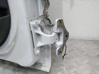 петля двери Renault Midlum 1 поколение 2003